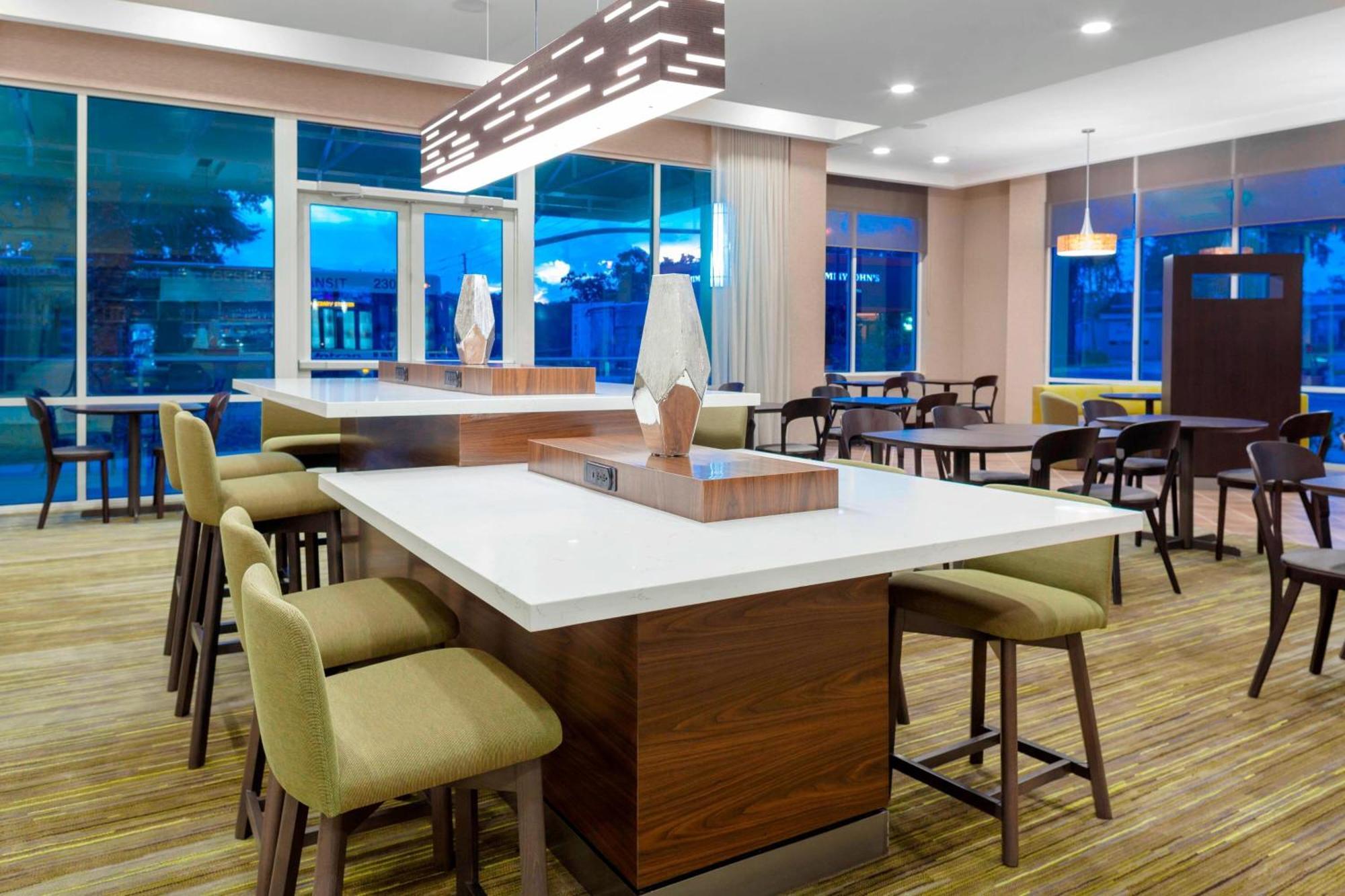 Hotel Courtyard By Marriott Deland Historic Downtown Extérieur photo